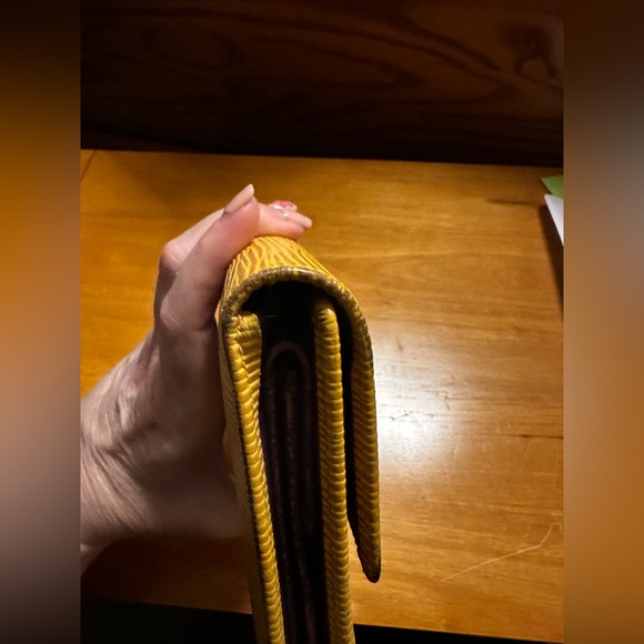 Louis Vuitton Yellow/Purple Epi Leather Medium Snap Wallet - Picture 6 of 11